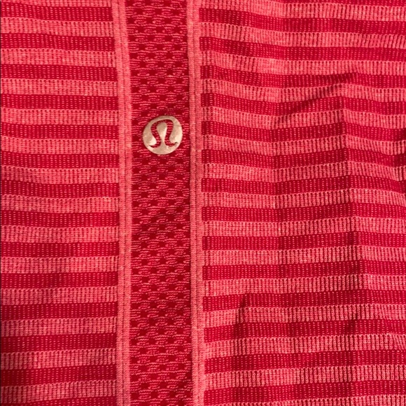 lululemon swiftly tech short sleeve size 8 - Picture 3 of 6